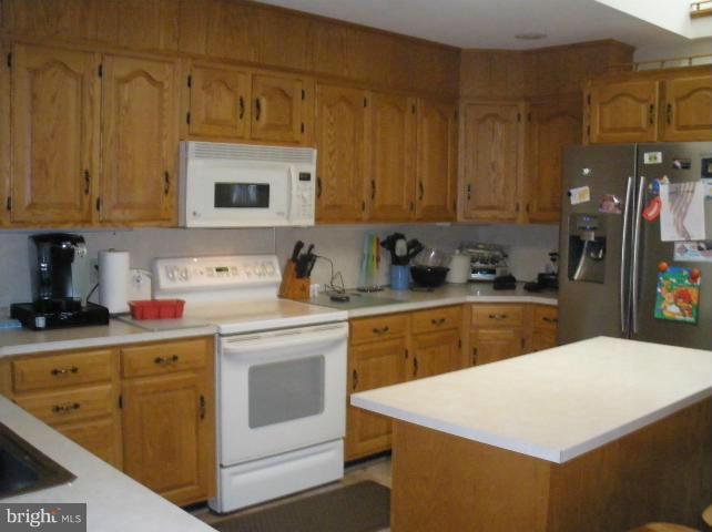 11537 Country Club Road Waynesboro, PA 17268 - Photo 5 of 17 Kitchen