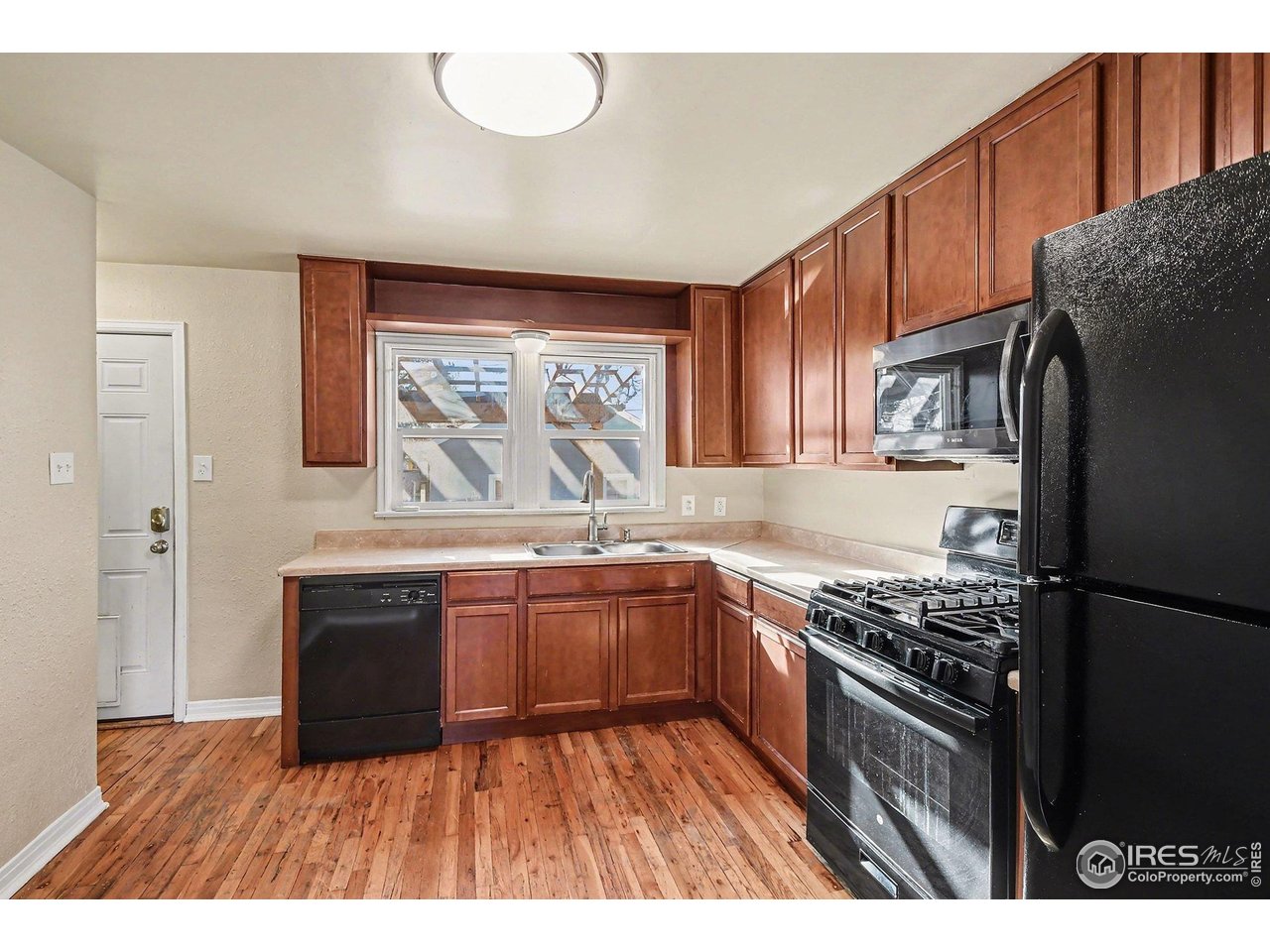 2418 West 8th Street Greeley, CO 80634 - Photo 10 of 27