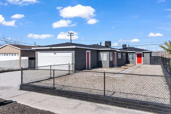 $329,000 | 813 East Fredricks Street, Barstow, CA 92311