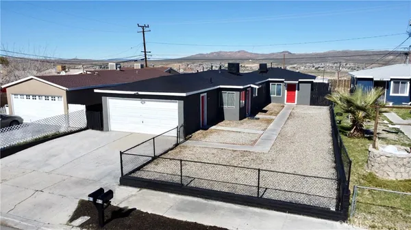 $330,000 | 813 East Fredricks Street, Barstow, CA 92311