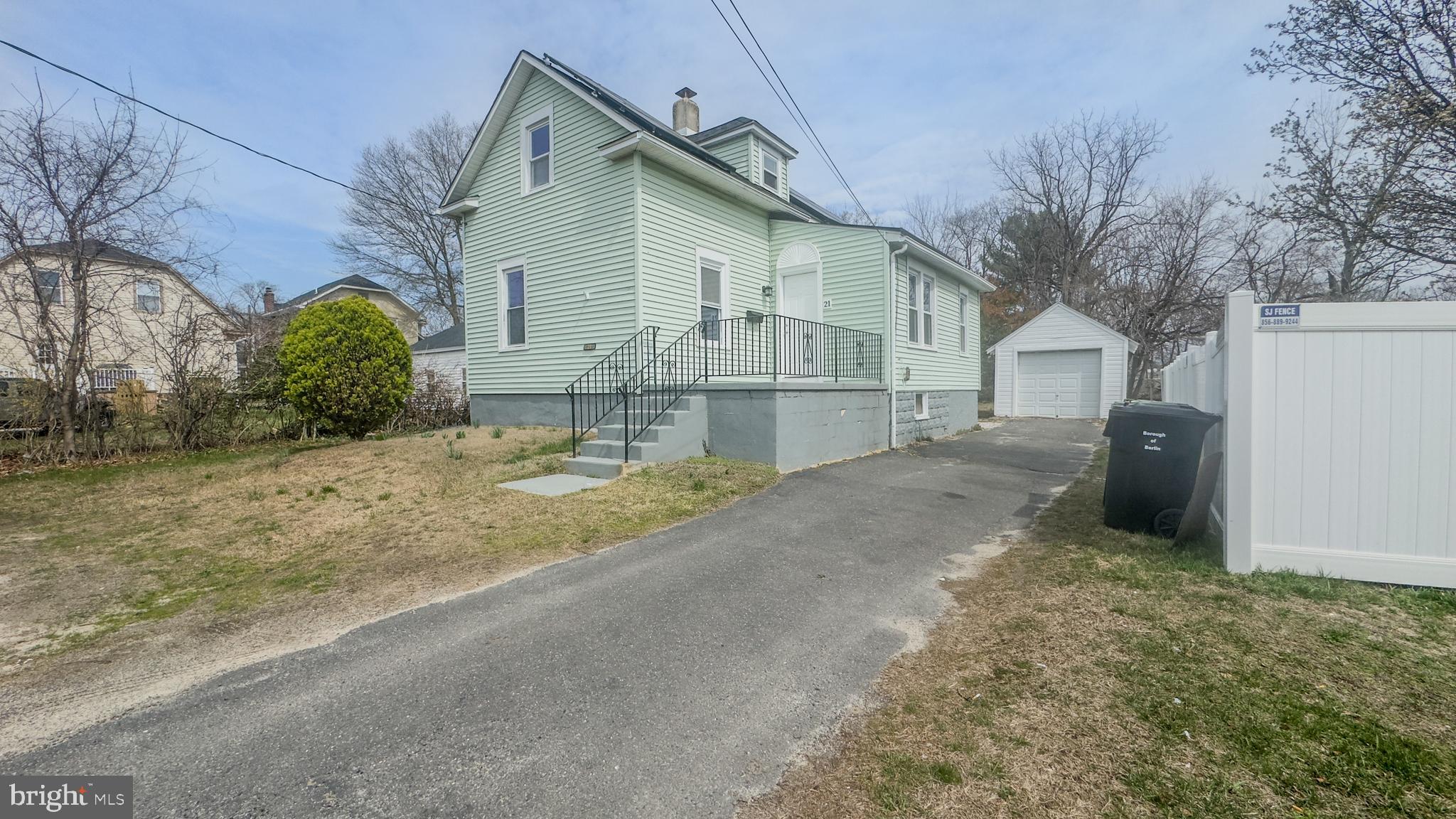 21 Jackson Road Berlin, NJ 08009 - Photo 2 of 11