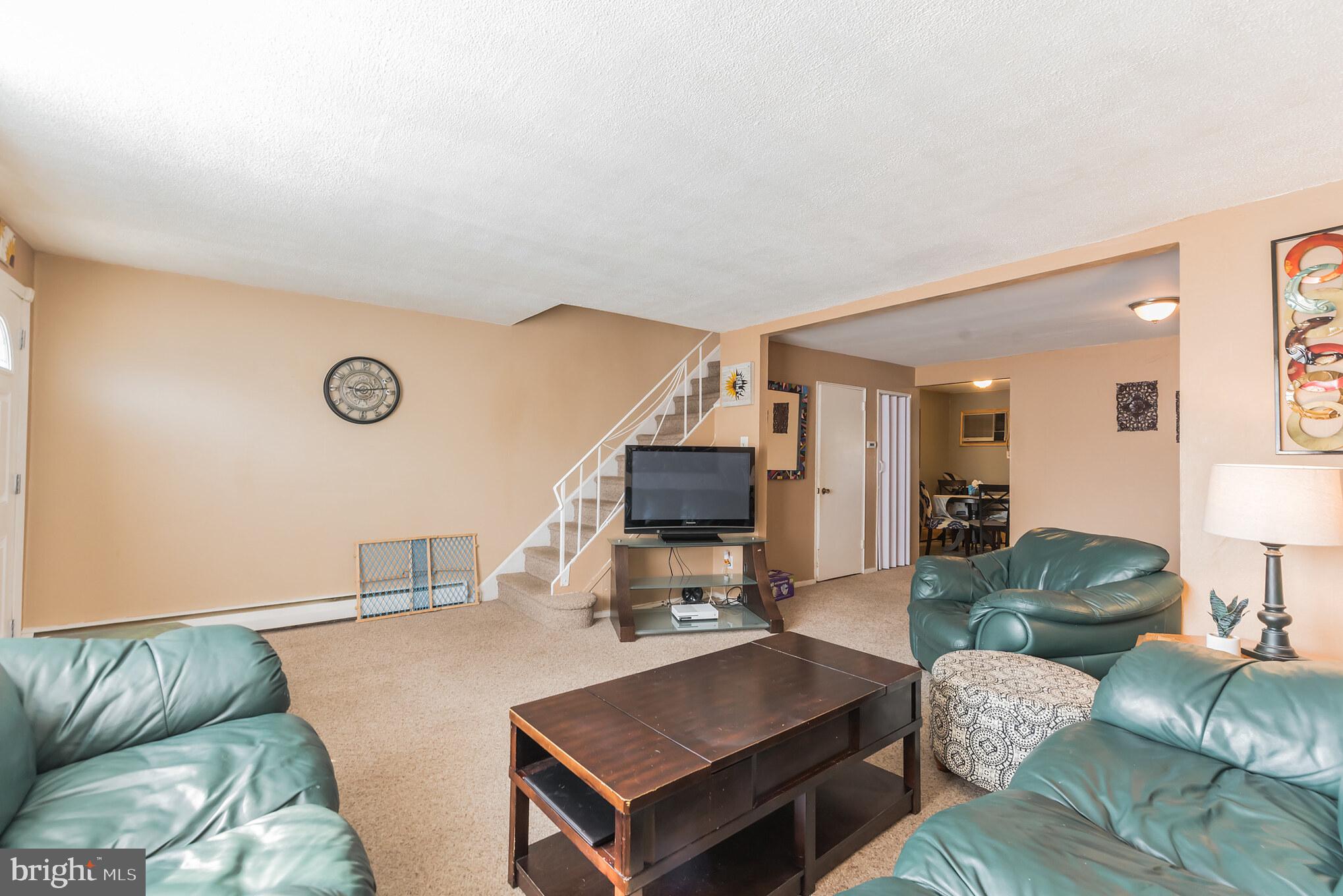 4126 Fairdale Road Philadelphia, PA 19154 - Photo 3 of 28 Gallery Image 3