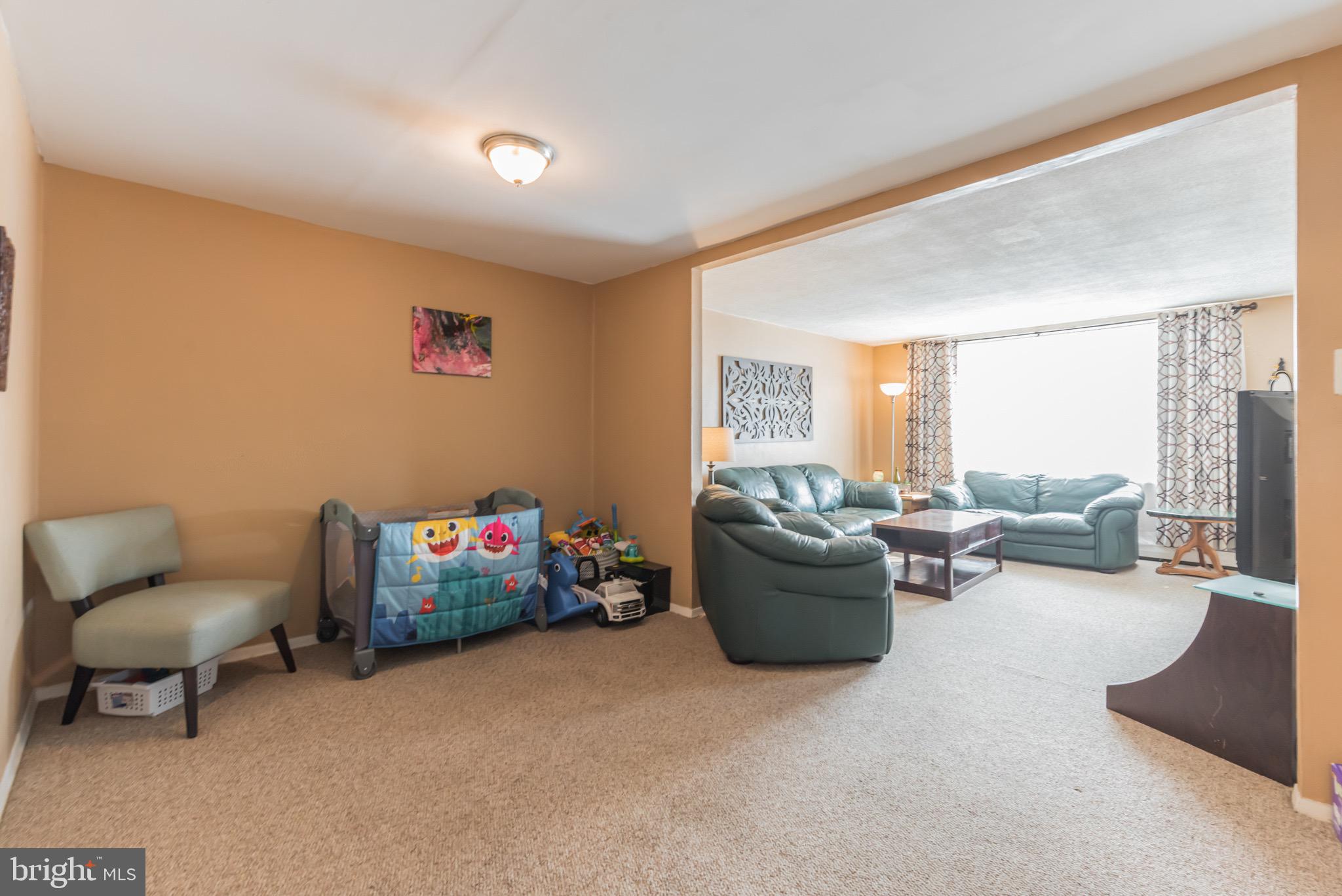 4126 Fairdale Road Philadelphia, PA 19154 - Photo 5 of 28 Gallery Image 5