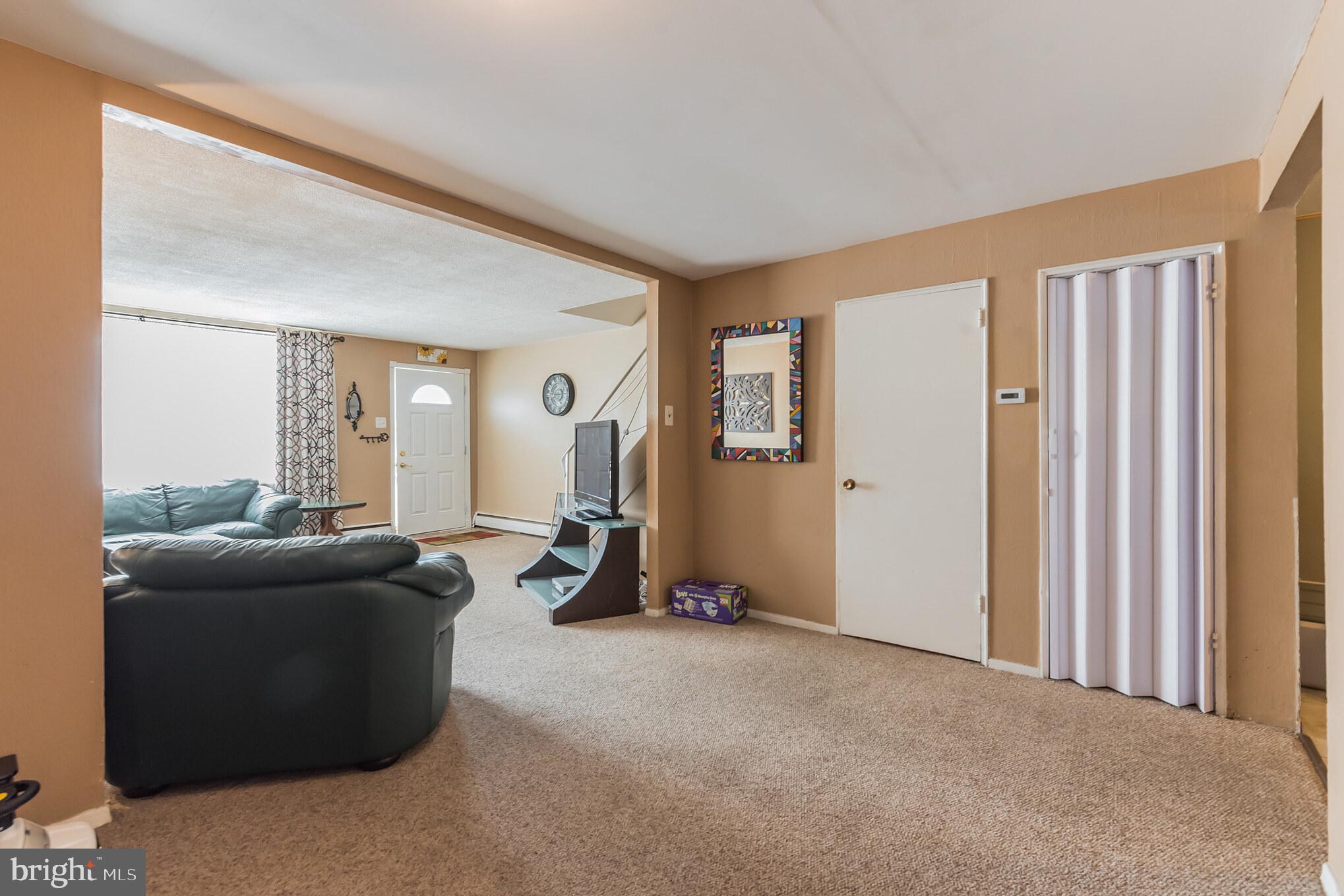 4126 Fairdale Road Philadelphia, PA 19154 - Photo 6 of 28 Gallery Image 6