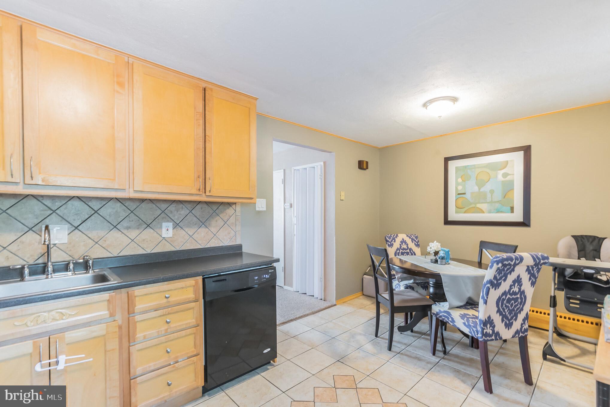 4126 Fairdale Road Philadelphia, PA 19154 - Photo 8 of 28 Gallery Image 8