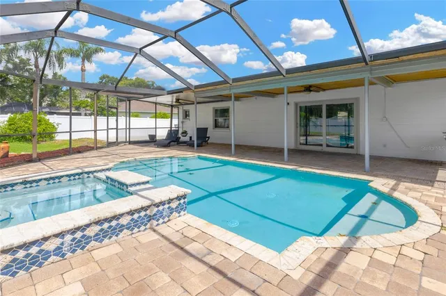 $475,000 | 10811 Providence Oaks Drive, Riverview, FL 33578