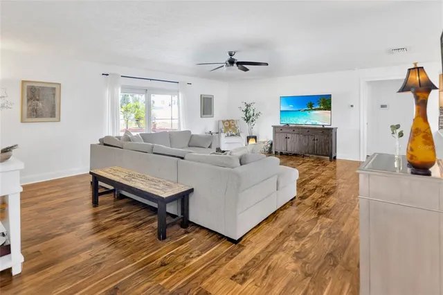 $475,000 | 10811 Providence Oaks Drive, Riverview, FL 33578