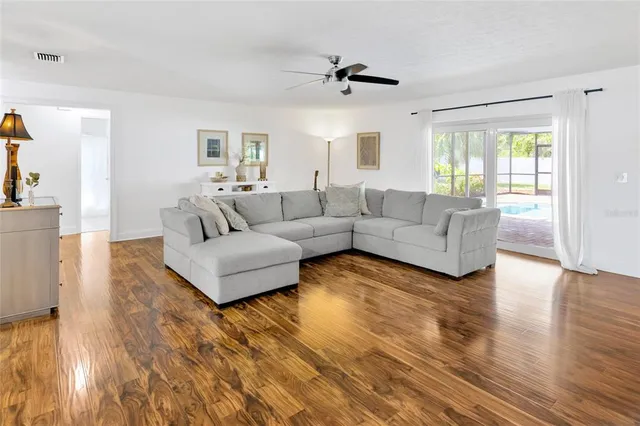 $475,000 | 10811 Providence Oaks Drive, Riverview, FL 33578