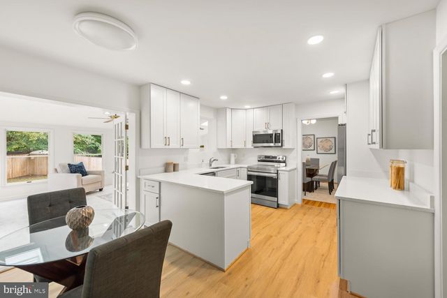 $800,000 | 10027 Whitefield Street, Fairfax, VA 22032