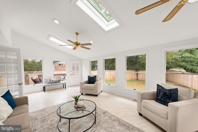 $800,000 | 10027 Whitefield Street, Fairfax, VA 22032