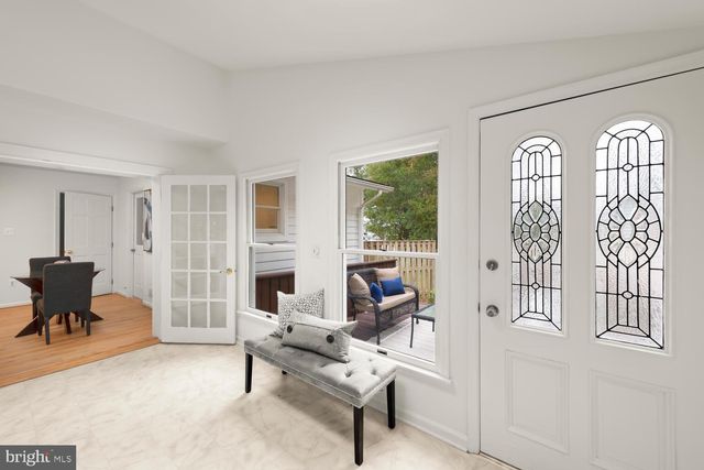 $800,000 | 10027 Whitefield Street, Fairfax, VA 22032