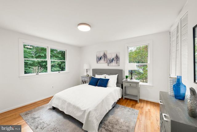 $800,000 | 10027 Whitefield Street, Fairfax, VA 22032