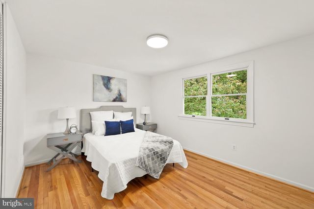 $800,000 | 10027 Whitefield Street, Fairfax, VA 22032