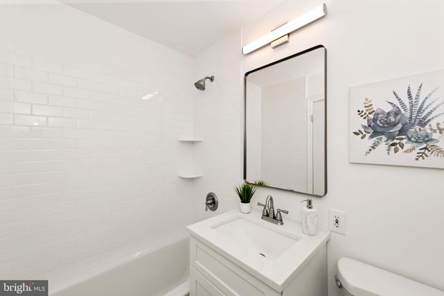 $800,000 | 10027 Whitefield Street, Fairfax, VA 22032