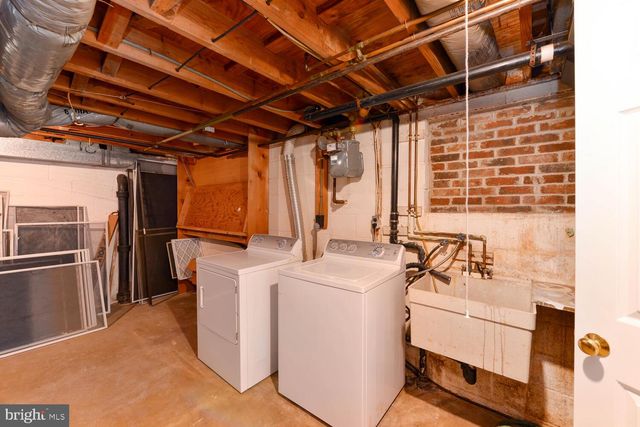 $800,000 | 10027 Whitefield Street, Fairfax, VA 22032