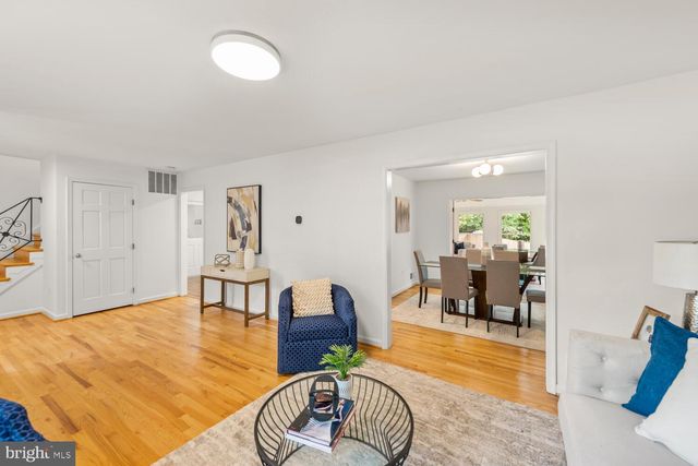 $800,000 | 10027 Whitefield Street, Fairfax, VA 22032