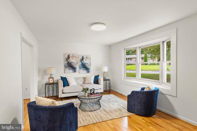 $800,000 | 10027 Whitefield Street, Fairfax, VA 22032