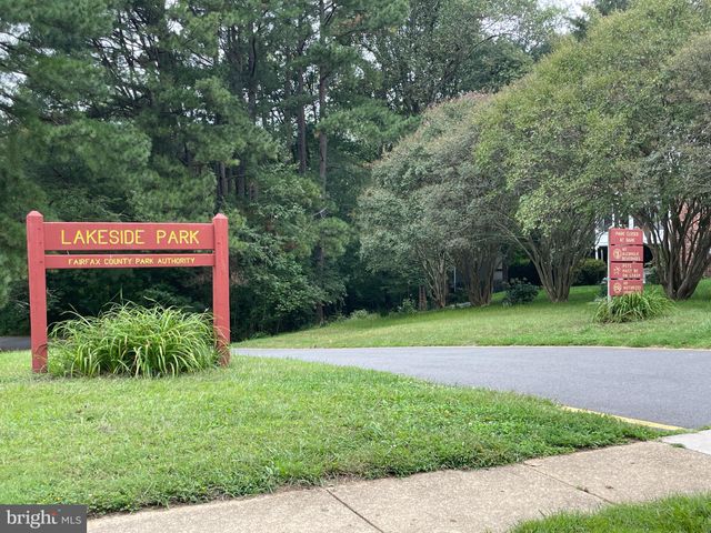 $800,000 | 10027 Whitefield Street, Fairfax, VA 22032