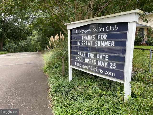 $800,000 | 10027 Whitefield Street, Fairfax, VA 22032