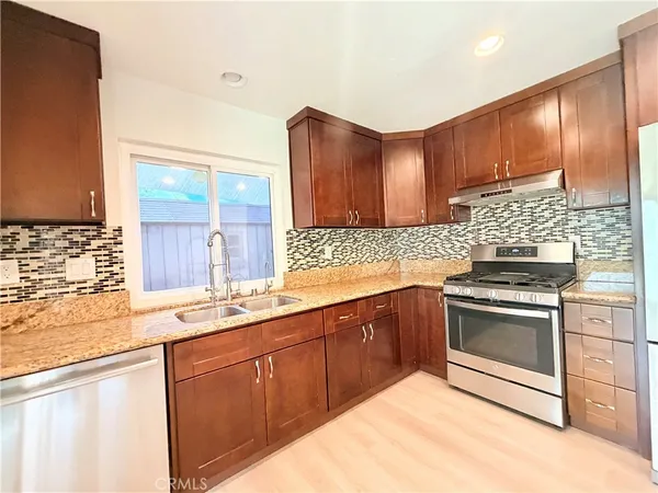 $3,650 | 27640 Quincy Street, Castaic, CA 91384