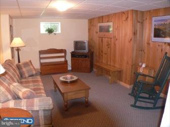 335 Overhill Road Wayne, PA 19087 - Photo 5 of 6 Gallery Image 5