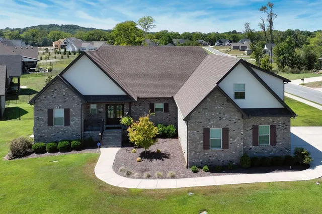 $699,000 | 1029 Robert Lee Drive, Gallatin, TN 37066