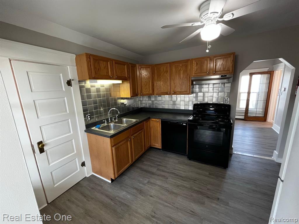 817 North Main Street Rochester, MI 48307 - Photo 10 of 25