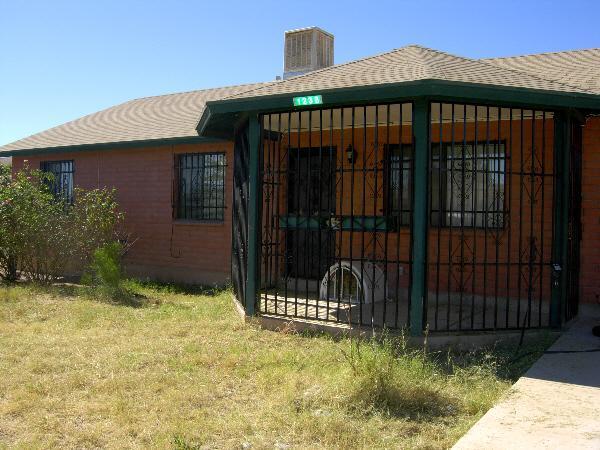 1238 Bellota Court Rio Rico, AZ 85648 - Photo 3 of 5