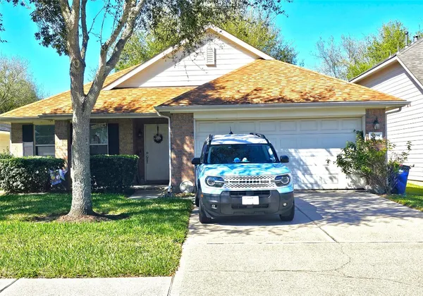 $224,900 | 3008 Baronsgate Lane, Dickinson, TX 77539