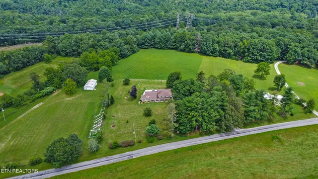 $500,000 | 964 Joe Tabor Road, Crossville, TN 38571