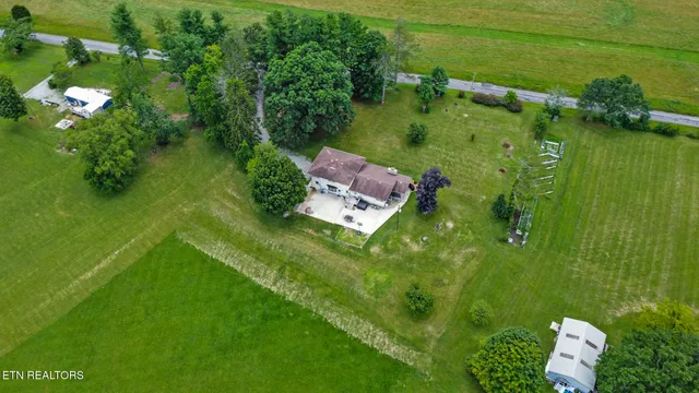 $500,000 | 964 Joe Tabor Road, Crossville, TN 38571