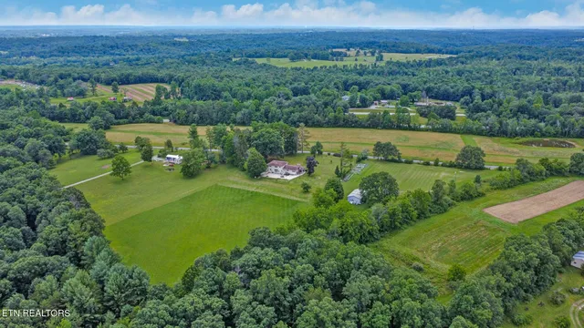 $500,000 | 964 Joe Tabor Road, Crossville, TN 38571