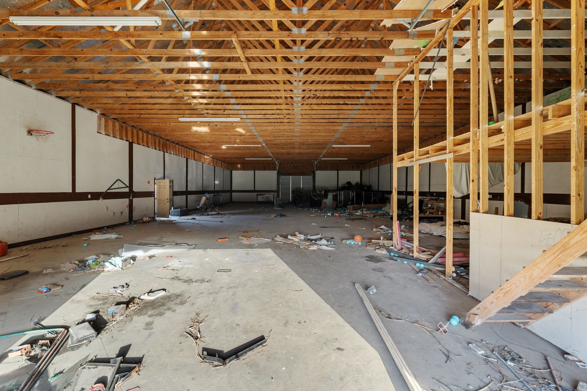 2394 Crockett Martin Road Conroe, TX 77306 - Photo 12 of 32