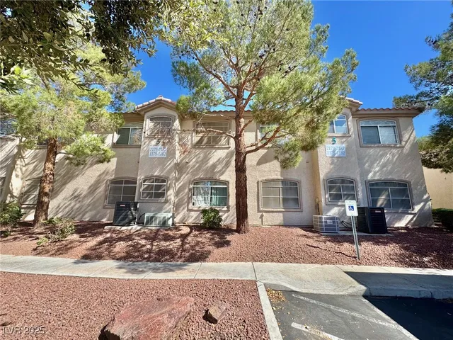 $1,350 | 5415 West Harmon Avenue, Unit 2180, Las Vegas, NV 89103