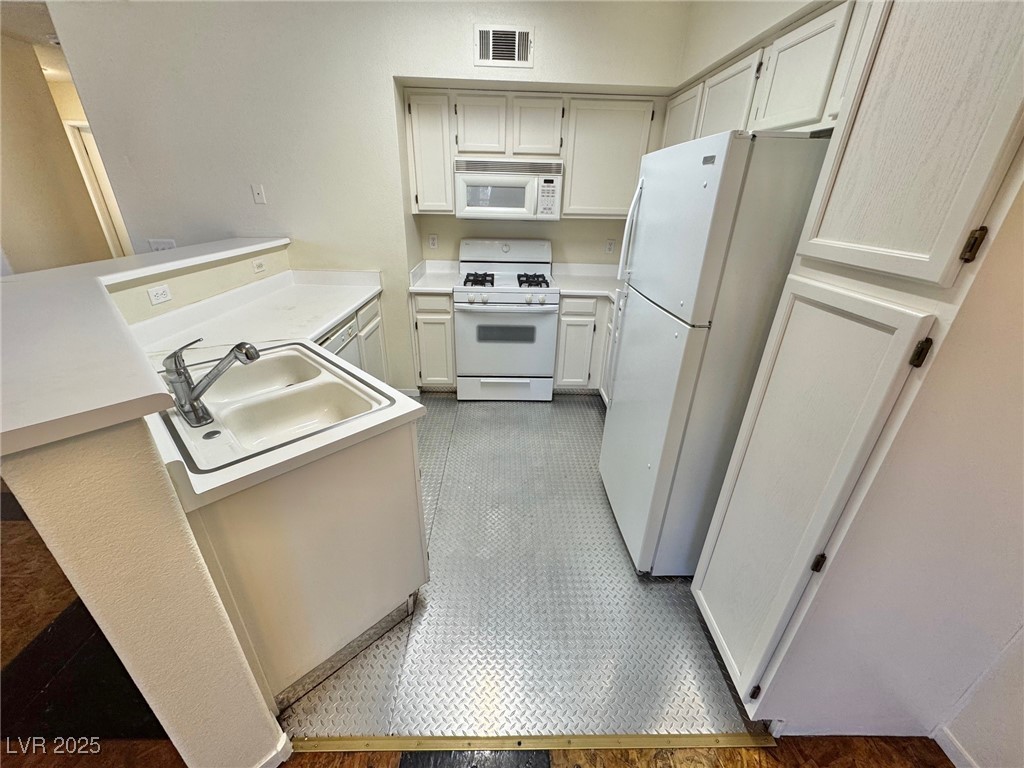 5415 West Harmon Avenue, Unit 2180 Las Vegas, NV 89103 - Photo 6 of 25