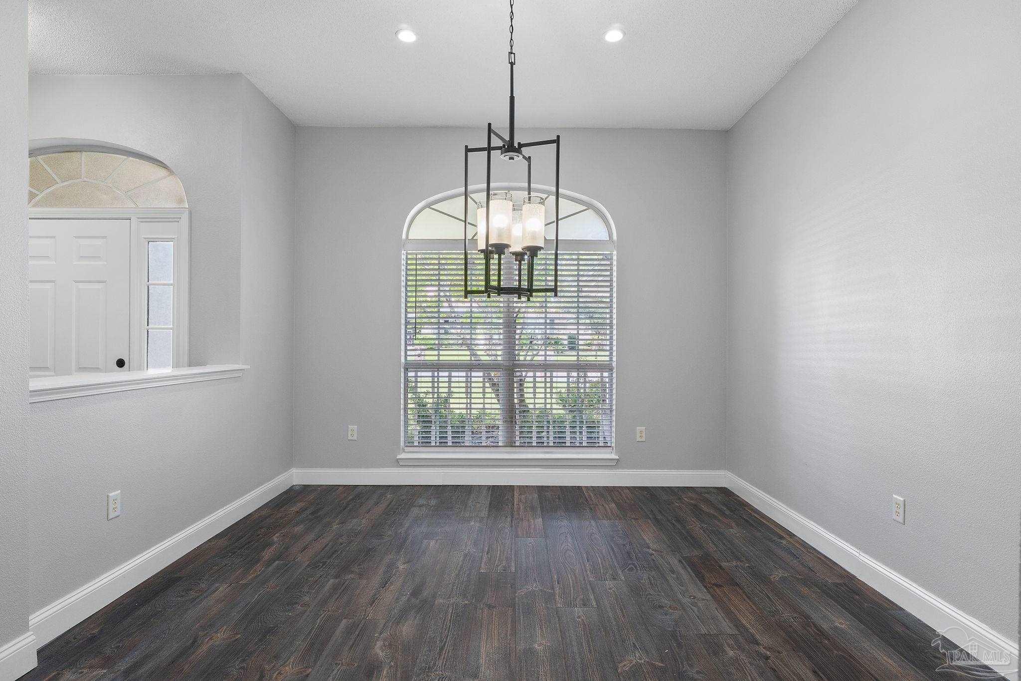 4798 Ribault Lane Milton, FL 32570 - Photo 12 of 33 Gallery Image 12
