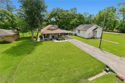 $195,000 | 484 South 2nd Street, Ponchatoula, LA 70454