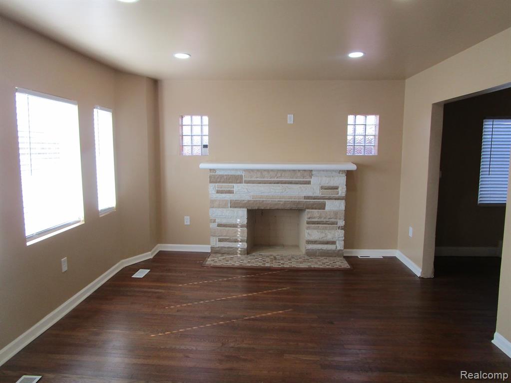 15328 Greenfield Road Detroit, MI 48227 - Photo 5 of 14