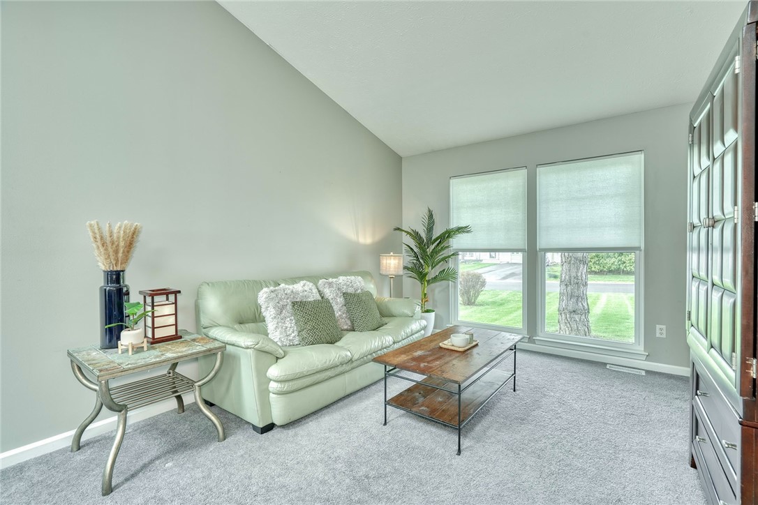 652 Beaver Creek Road Macedon, NY 14502 - Photo 14 of 47