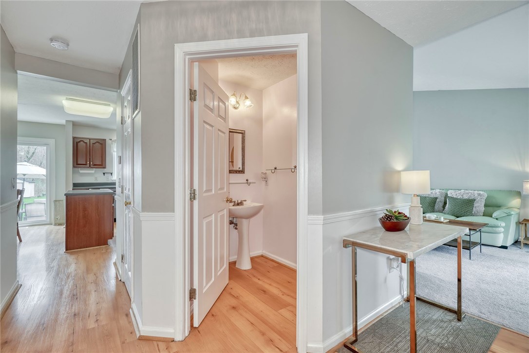 652 Beaver Creek Road Macedon, NY 14502 - Photo 9 of 47