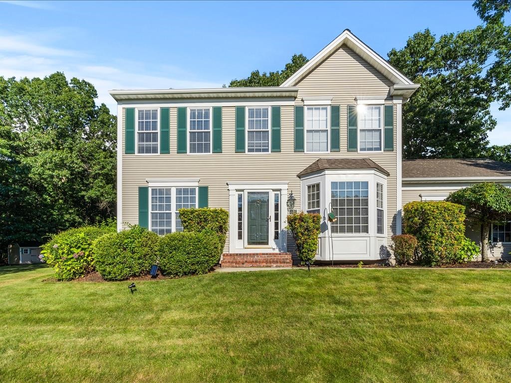 319 Castle Rocks Road Warwick, RI 02886 - Photo 1 of 24 Front Exterior