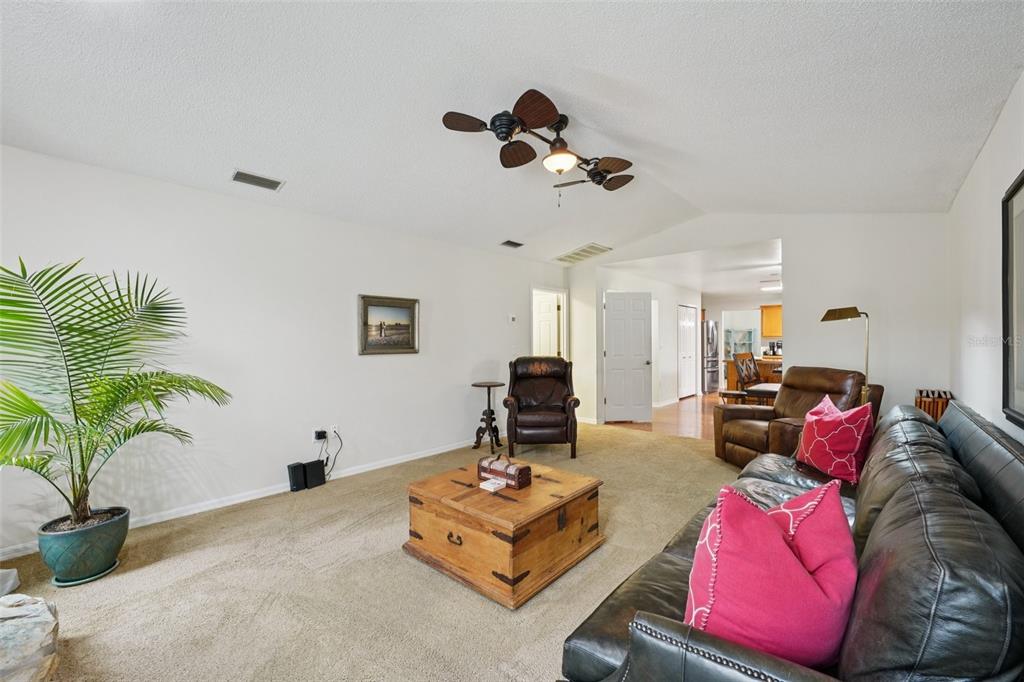 4941 Tradition Drive Lakeland, FL 33812 - Photo 5 of 34