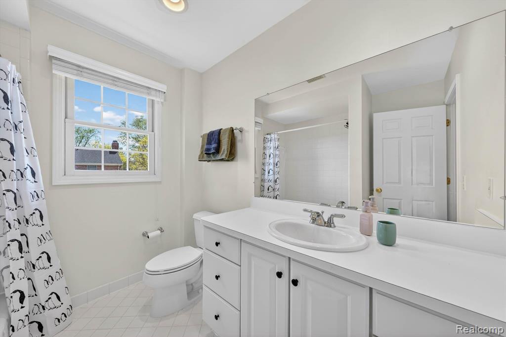 1112 Vernier Road Grosse Pointe, MI 48236 - Photo 24 of 39