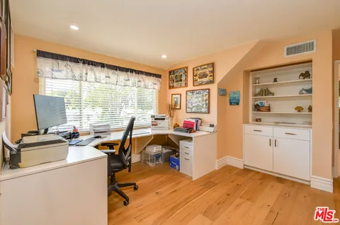 $1,328,000 | 10828 Amigo Avenue, Porter Ranch, CA 91326