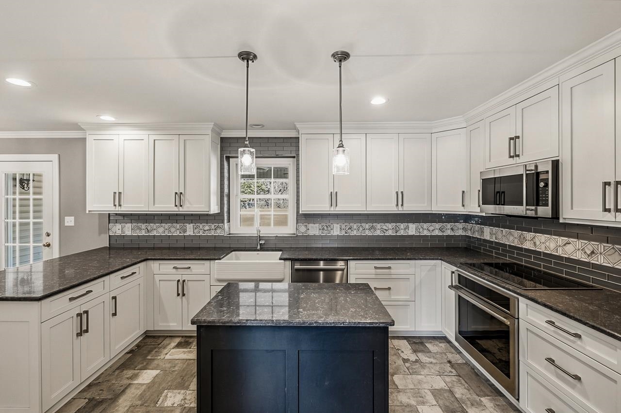 317 Carmichael Court Boiling Springs, SC 29316 - Photo 15 of 44