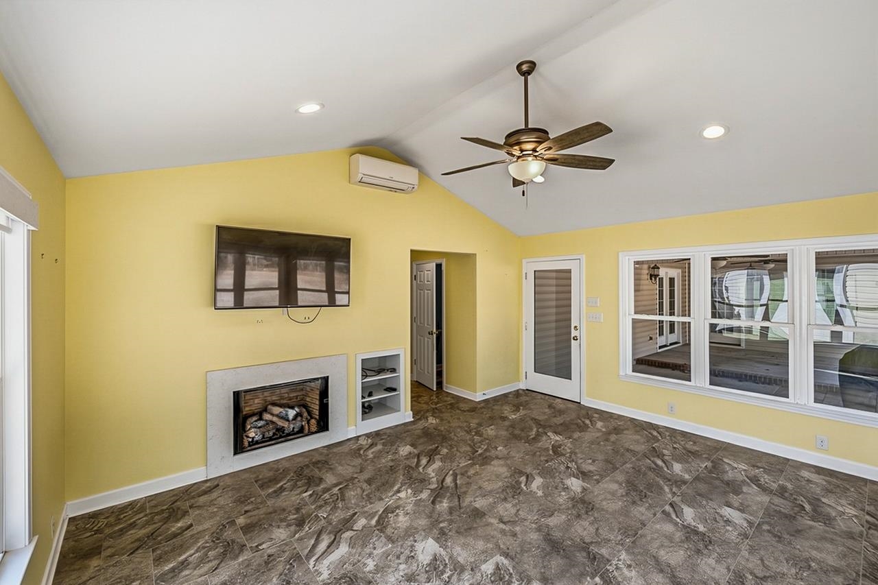 317 Carmichael Court Boiling Springs, SC 29316 - Photo 36 of 44