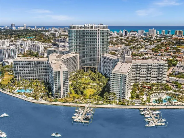 $5,400 | 1500 Bay Road, Unit 116S, Miami Beach, FL 33139