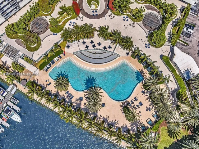 $5,400 | 1500 Bay Road, Unit 116S, Miami Beach, FL 33139