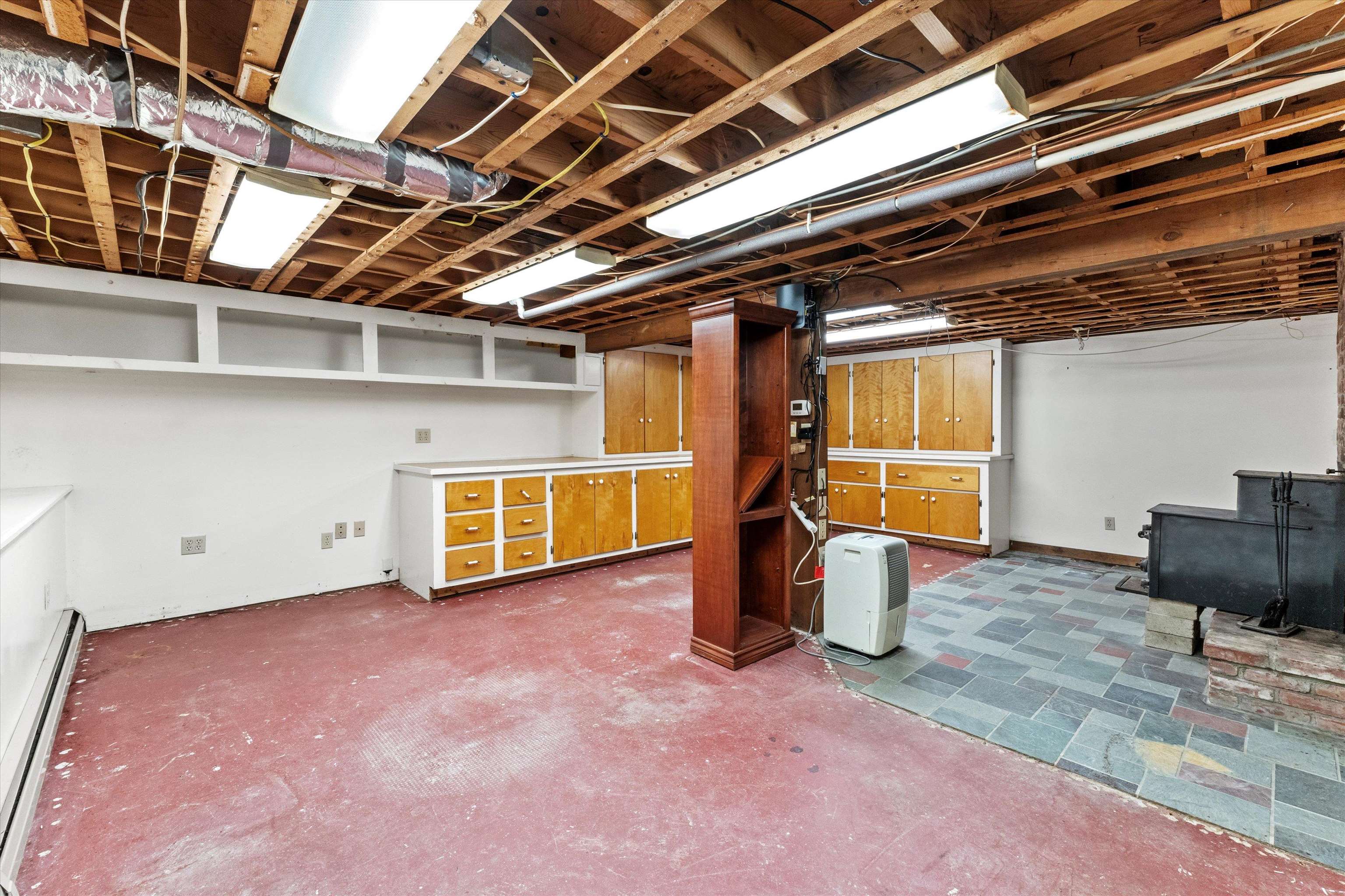 20 Juniper Drive Amherst, NH 03031 - Photo 35 of 55