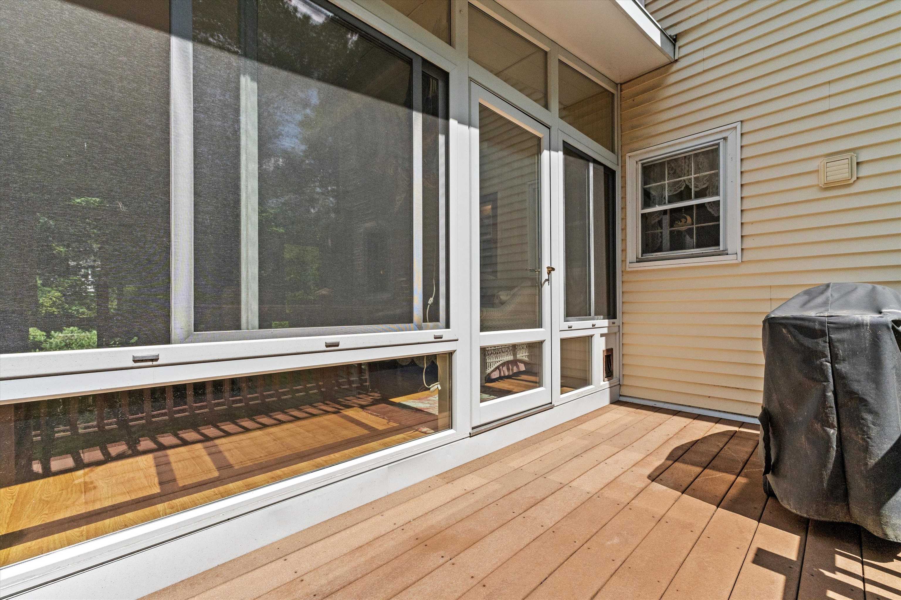 20 Juniper Drive Amherst, NH 03031 - Photo 38 of 55